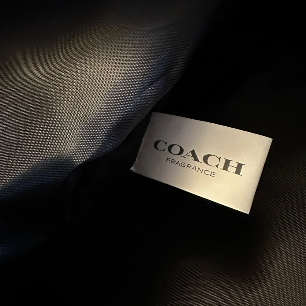 Coach - Picture 9 of 9